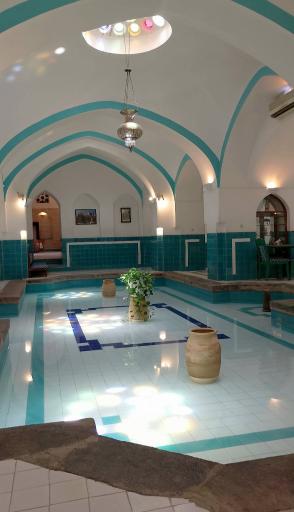 عکس حمام خان یزد و سفره خانه حمام خان