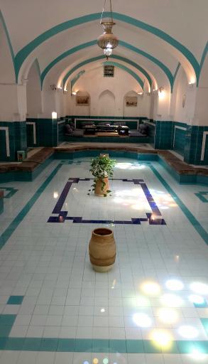 عکس حمام خان یزد و سفره خانه حمام خان