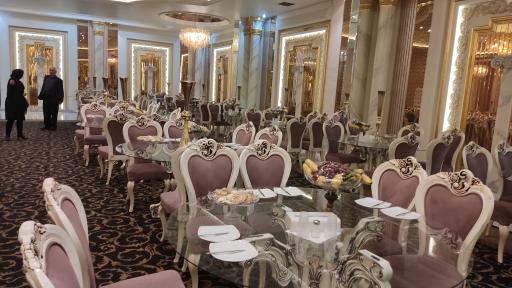 عکس تالار کلاسیک غرب