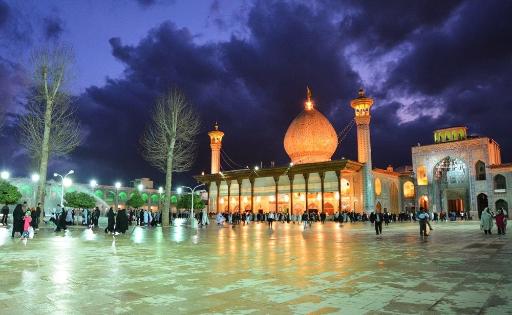 عکس صحن مطهر حضرت احمد بن موسی (شاهچراغ)