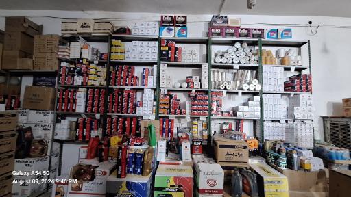 عکس باتری و روغن حسینی یاماها