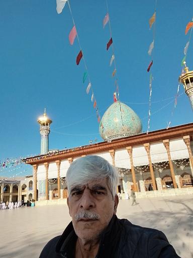 صحن مطهر حضرت احمد بن موسی (شاهچراغ)