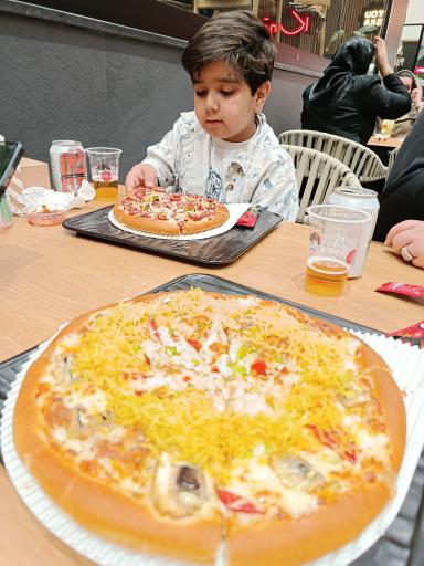 عکس رستوران توسکا