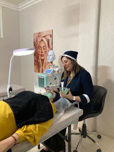 فیشیال و پاکسازی پوست زهره منتظری