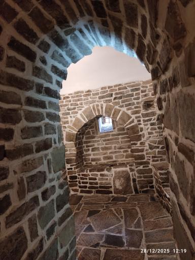 عکس کلیسا مریم مقدس (ننه مریم)