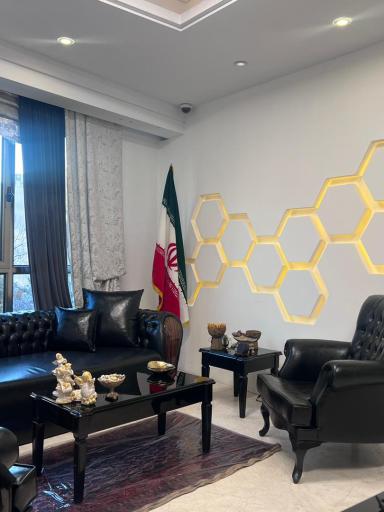 عکس دفتر وکالت حدیث محبی