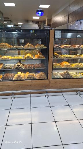 عکس هایپر مارکت نجم خاورمیانه