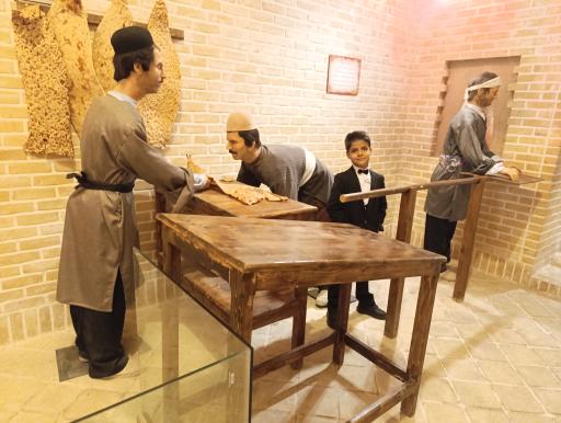 عکس موزه نان کارخانه نان مزرعه