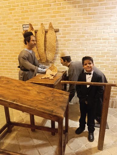 عکس موزه نان کارخانه نان مزرعه