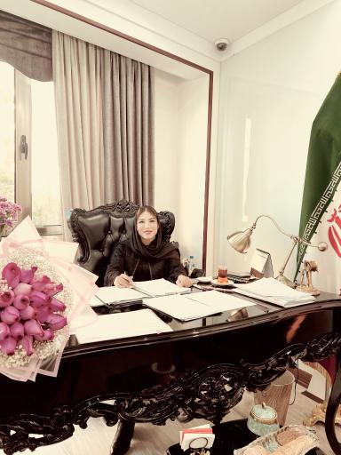 عکس دفتر وکالت حدیث محبی