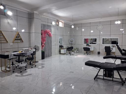 عکس سالن زیبایی آزی