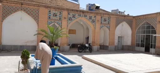 عکس مسجد حاج میرزا صادق