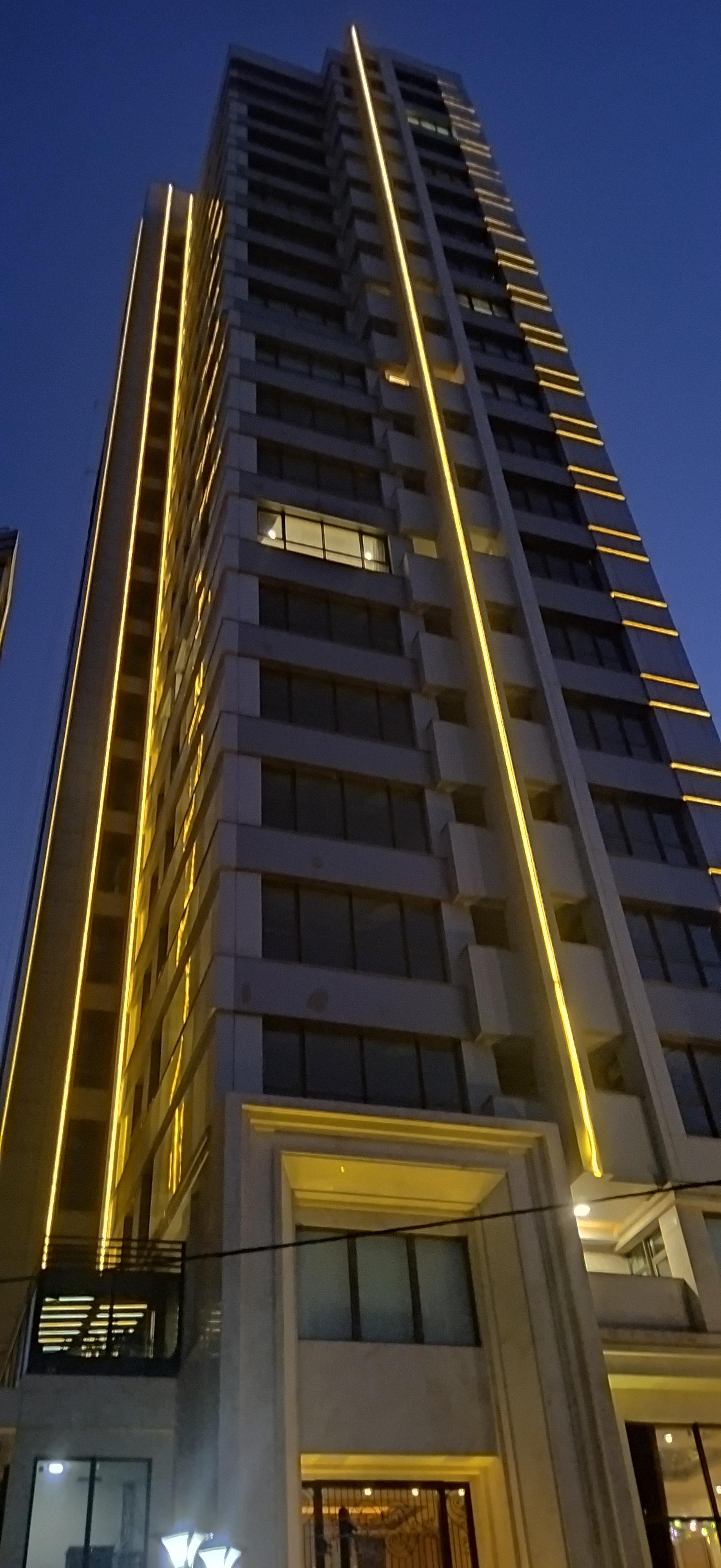 عکس برج مسکونی مینیاتور