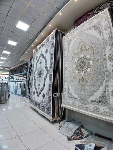 عکس لوازم خانگی و فرش میرزازاده 