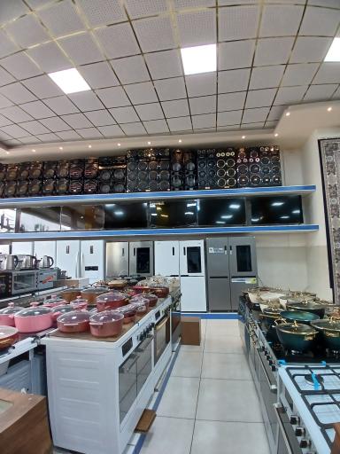 عکس لوازم خانگی و فرش میرزازاده 