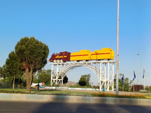 عکس ایستگاه راه آهن عجب شیر