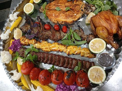 عکس باغچه وستوران پارسه