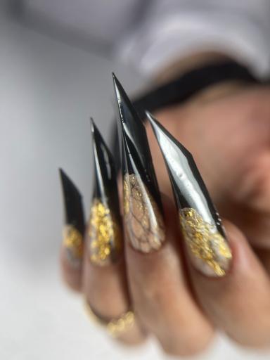 عکس سالن آرایش و زیبایی دریا