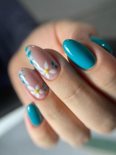 عکس سالن آرایش و زیبایی دریا