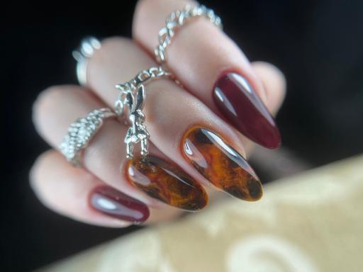 عکس سالن آرایش و زیبایی دریا