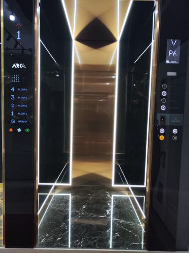 عکس صنایع آسانسور سیلور کابین