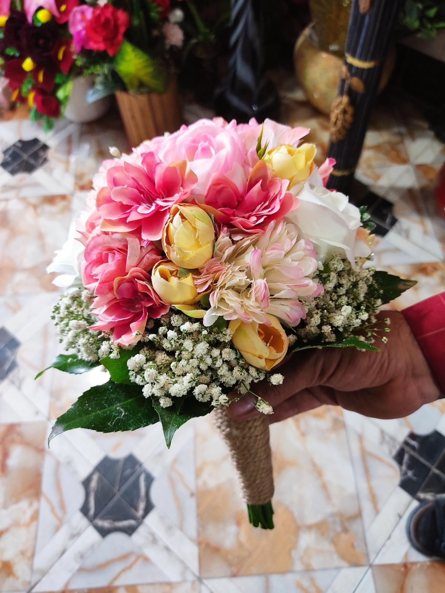 عکس گل فروشی زنبق (  کاشمر  )