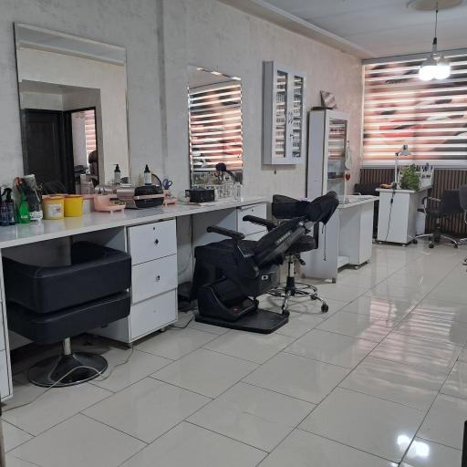 عکس سالن زیبایی رزالین