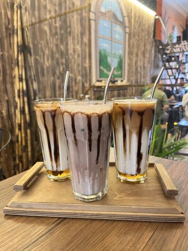 عکس کافه قهوه سایمان