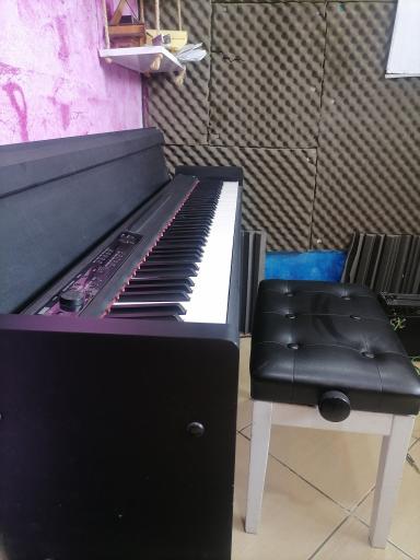 عکس آموزشگاه موسیقی ریتم