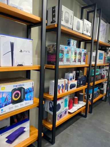 عکس فروشگاه 21