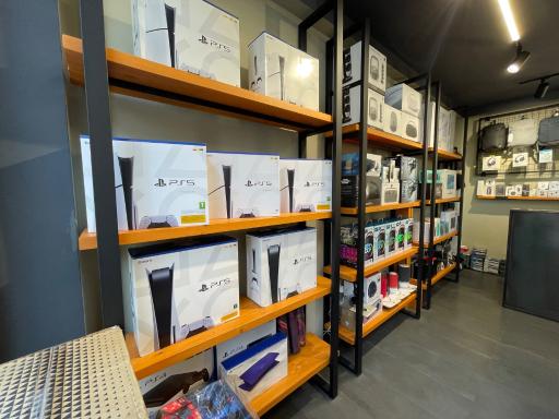 عکس فروشگاه 21