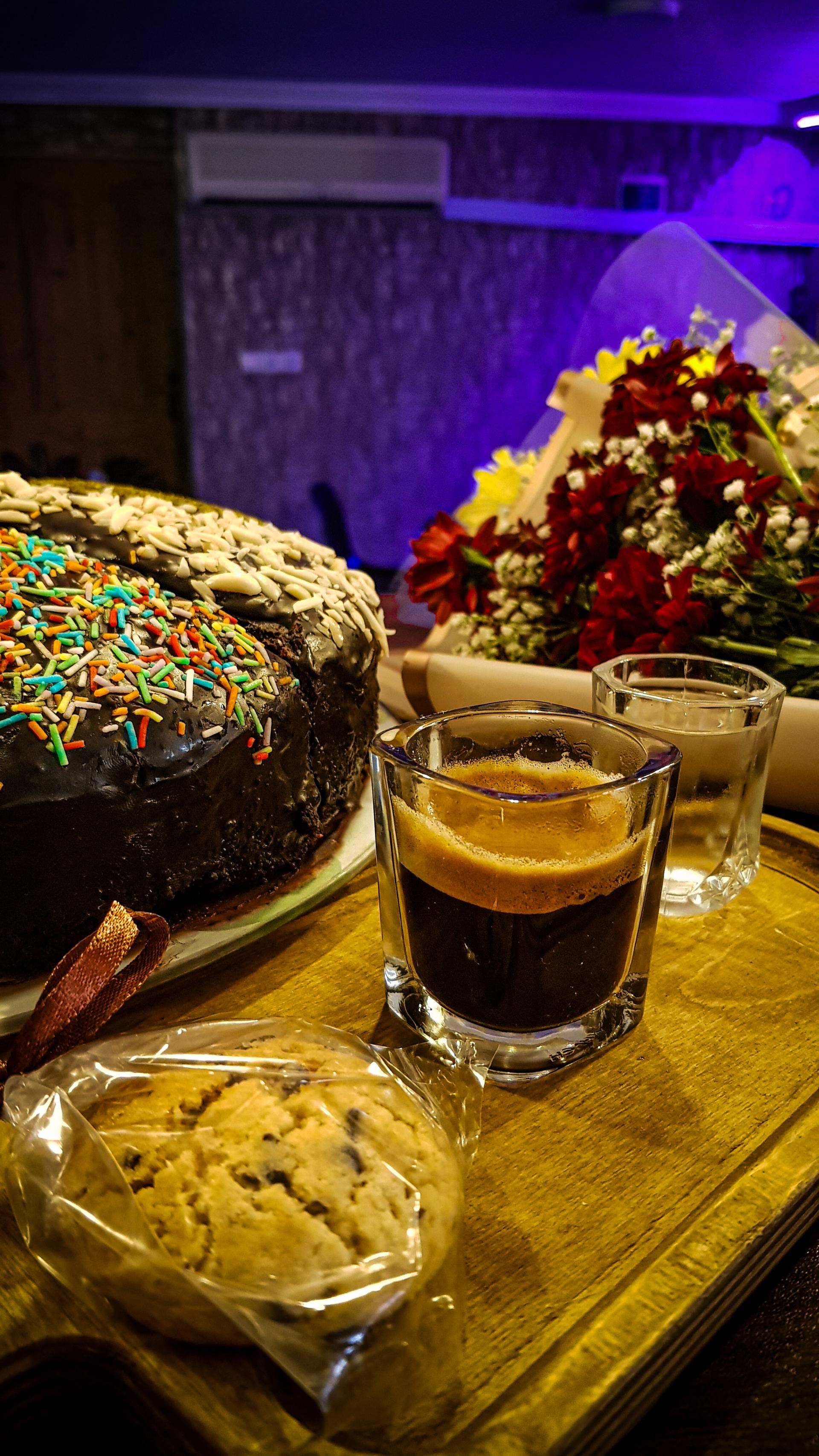 عکس کافه بلوط