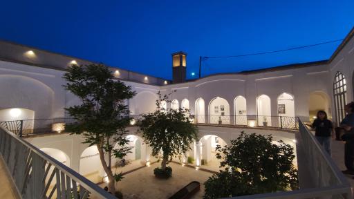 عکس خانه لوسی