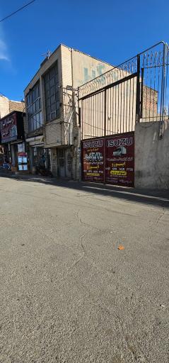 عکس استوک ایسوزو موسی زاده