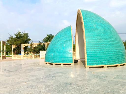 عکس آرامگاه دکتر قیصر امین‌پور