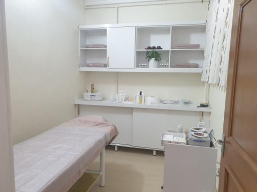 عکس سالن زیبایی لاله