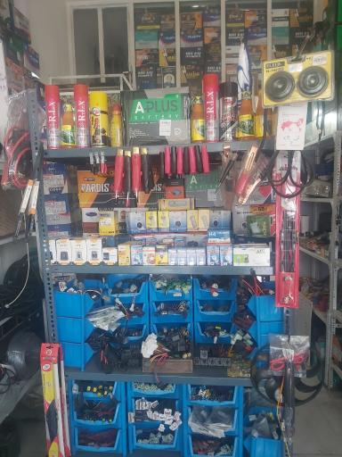 عکس باطری فروشی و لوازم برقی خودرو