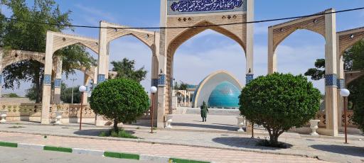 عکس آرامگاه دکتر قیصر امین‌پور