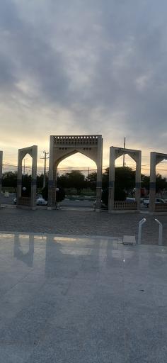 عکس آرامگاه دکتر قیصر امین‌پور