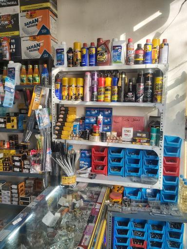 عکس باطری فروشی و لوازم برقی خودرو