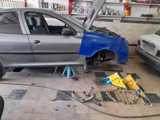 عکس خدمات خودرویی ایمان 