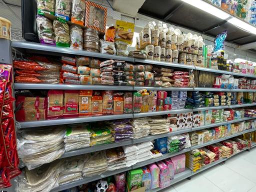 عکس هایپر مارکت بهار