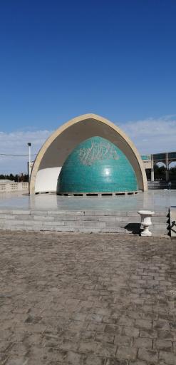 عکس آرامگاه دکتر قیصر امین‌پور