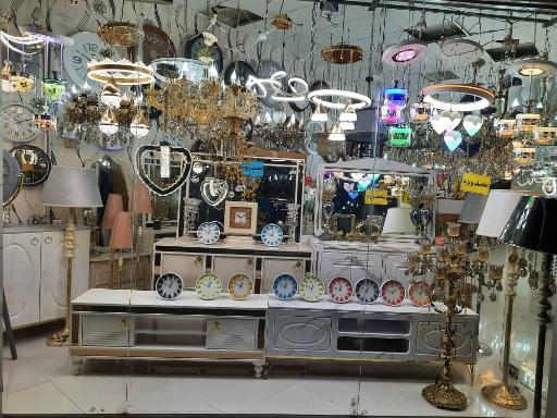 آیینه و شمعدان امیر