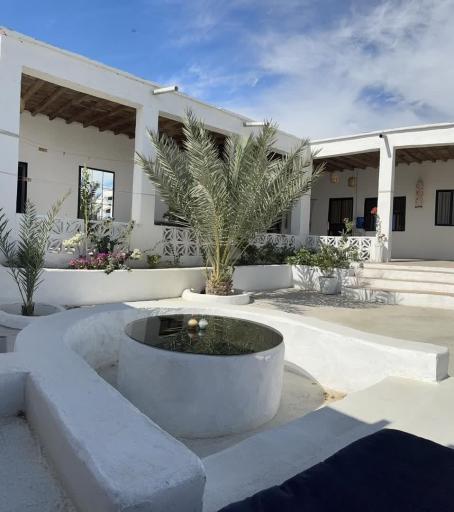 عکس عمارت مون 