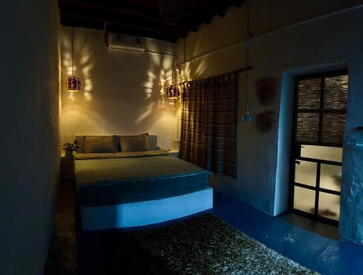 عکس عمارت مون 