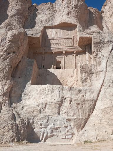 عکس آرامگاه داریوش دوم