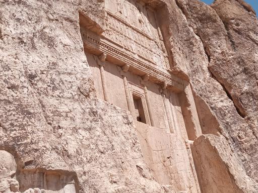 عکس آرامگاه داریوش دوم