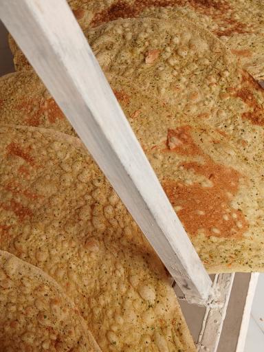 عکس نان محلی مرغوب کاشمری