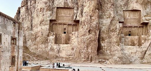 عکس آرامگاه داریوش دوم